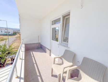 Spacious 2 1 Furnished Flats For Rent Close To The Street And The Sea In Kumbağ