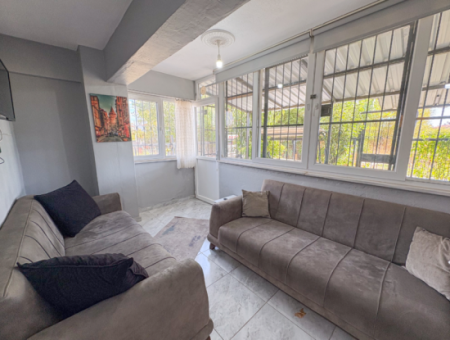 1 1 Furnished Flat For Rent With Garden Close To Kumbağ Street And Sea