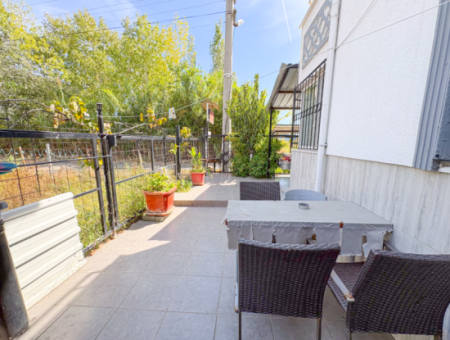 1 1 Furnished Flat For Rent With Garden Close To Kumbağ Street And Sea