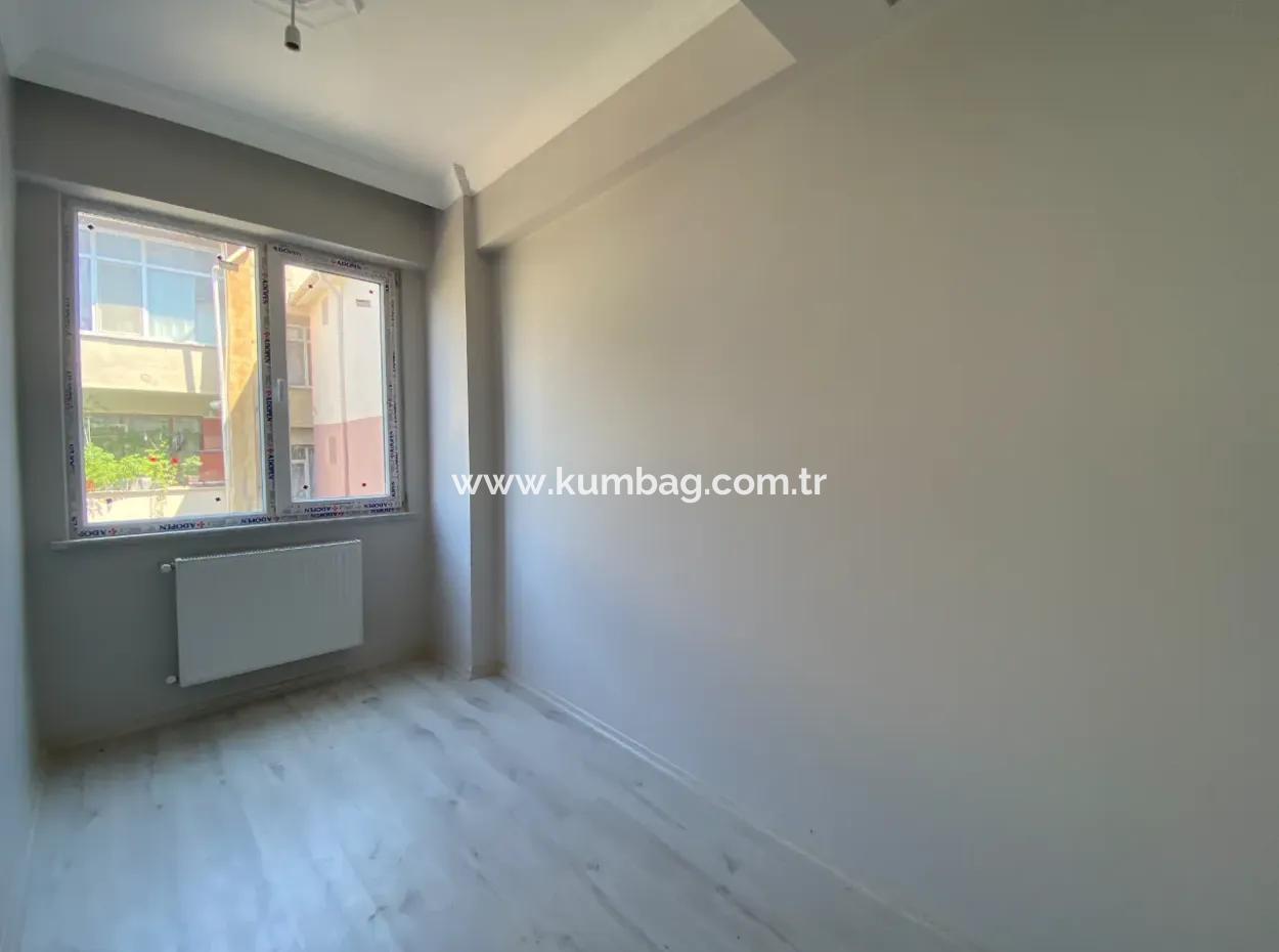 Kumbağ Pazar Sokağında 2+1 Satılık Yazlık ( Komisyonsuz )