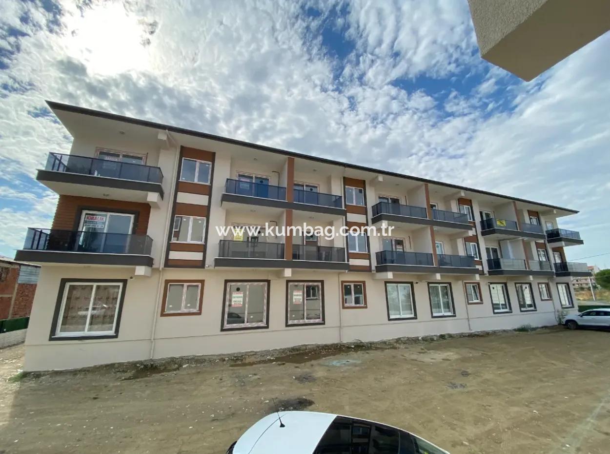 Kumbağ Ana Cadde Üzerinde Yaz-Kış Kiralık 2+1