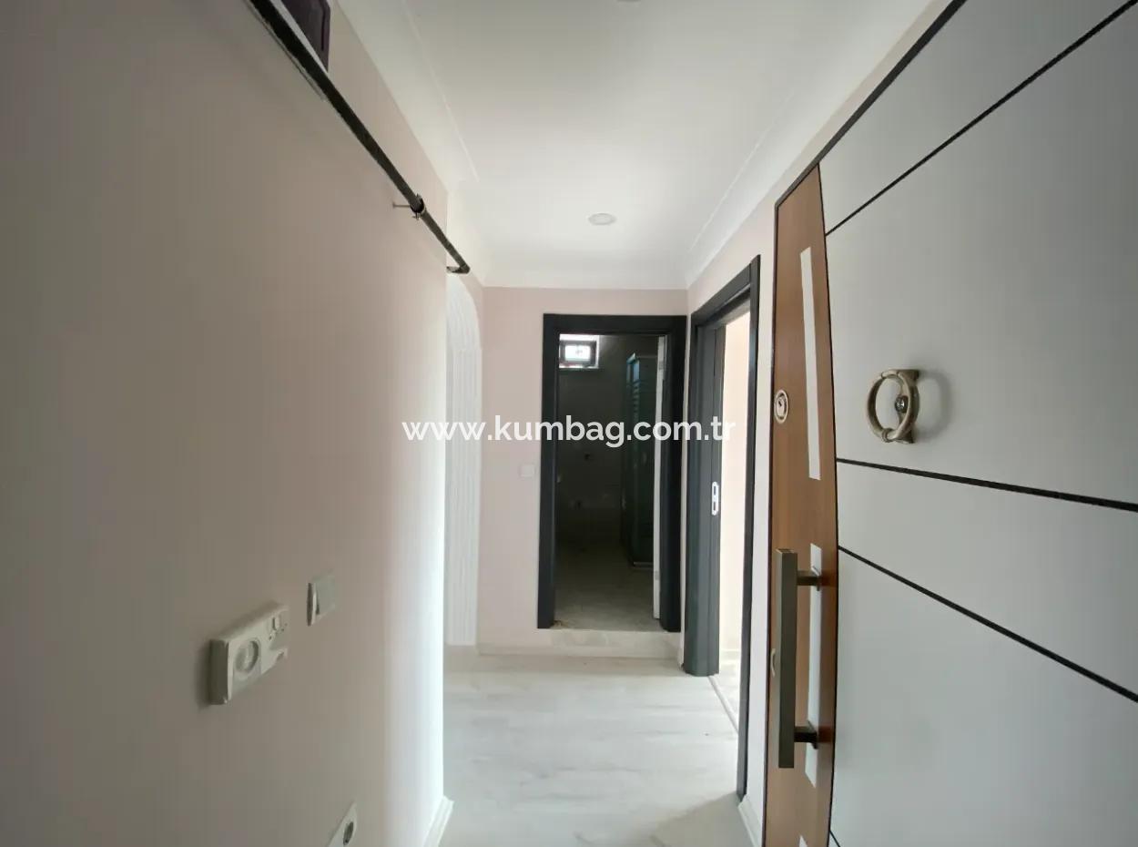 Kumbağ Ana Cadde Üzerinde Yaz-Kış Kiralık 2+1