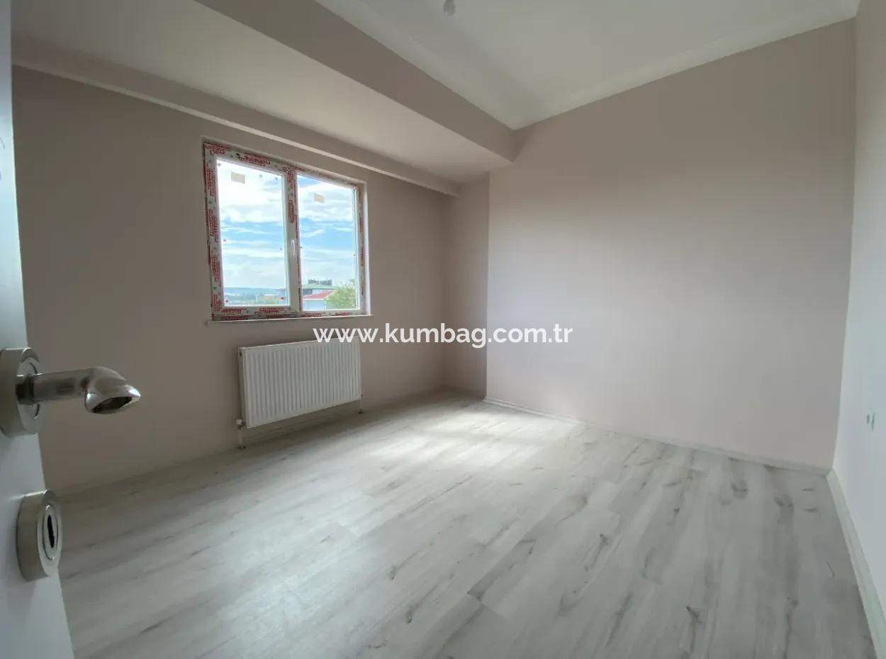 Kumbağ Ana Cadde Üzerinde Yaz-Kış Kiralık 2+1