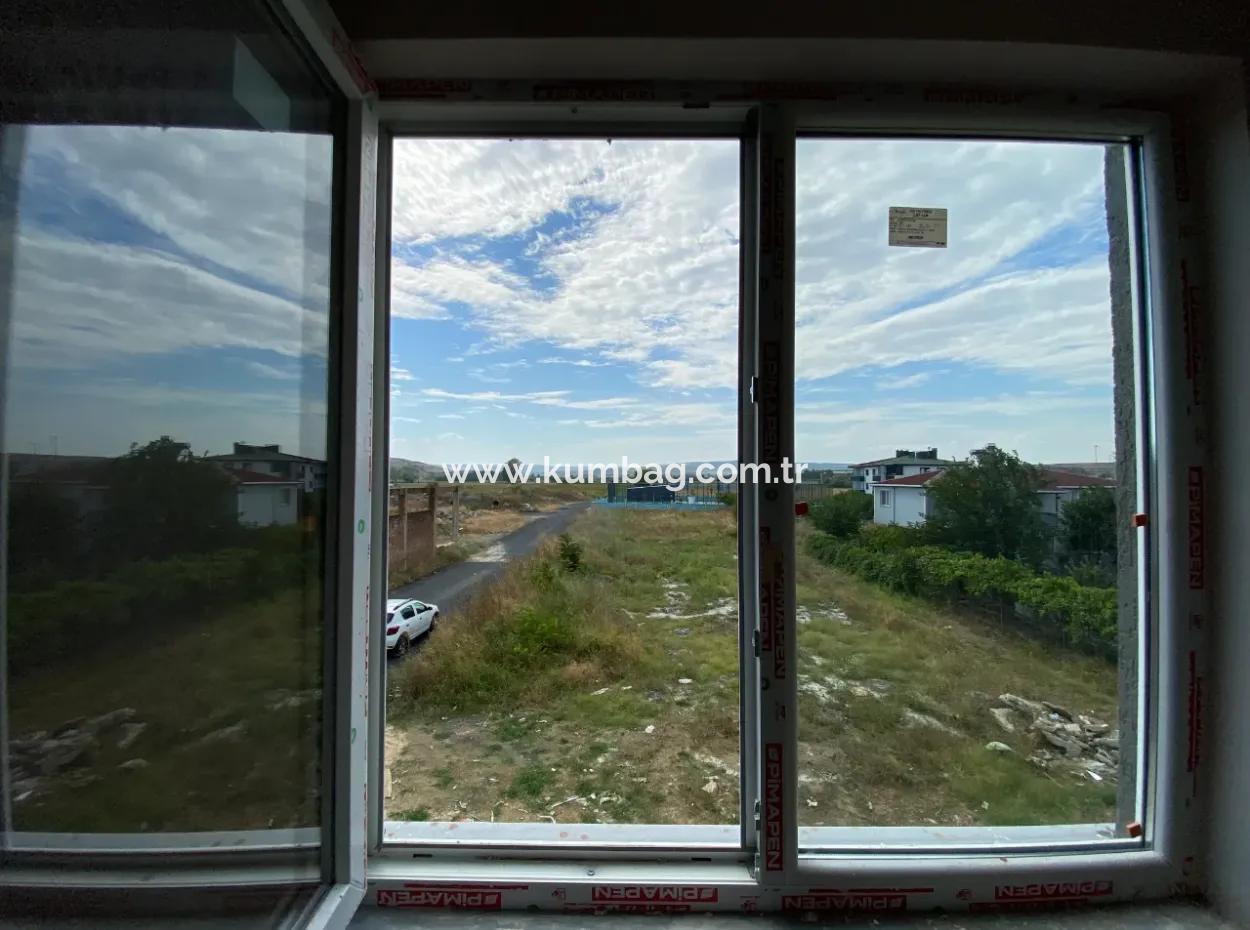 Kumbağ Ana Cadde Üzerinde Yaz-Kış Kiralık 2+1