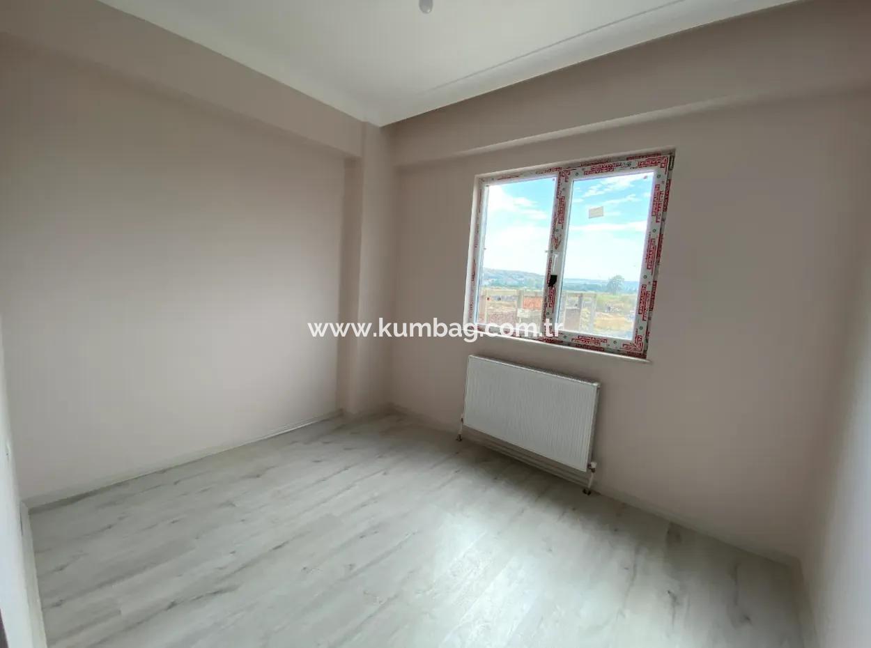 Kumbağ Ana Cadde Üzerinde Yaz-Kış Kiralık 2+1