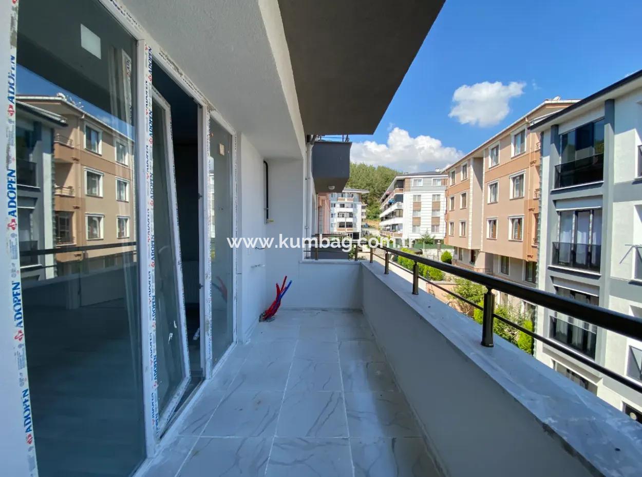 Kumbağ Merkez Mevkii Satılık 2+1 Sıfır Yazlık