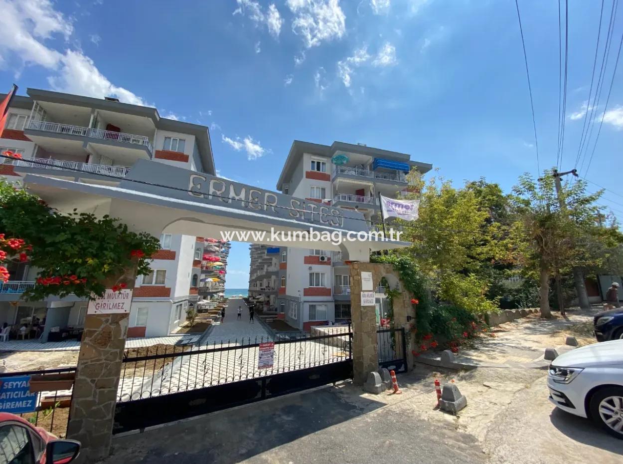 Kumbağ Denize Sıfır Site İçerisinde Sezonluk Kiralık 2+1 Yazlık