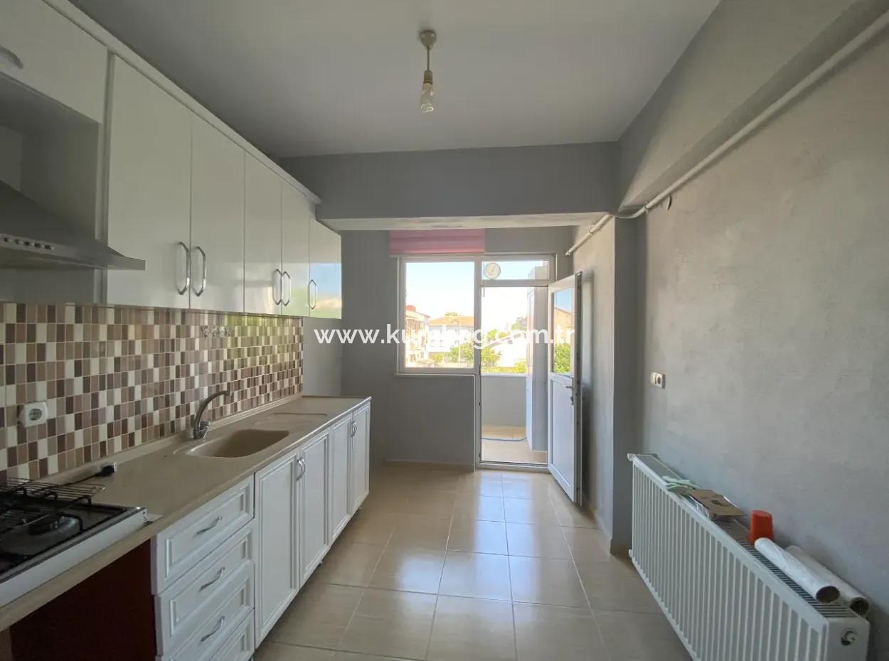 Kumbağ Ana Caddeye Yakın Konumda Aileye Kiralık 2+1 Daire