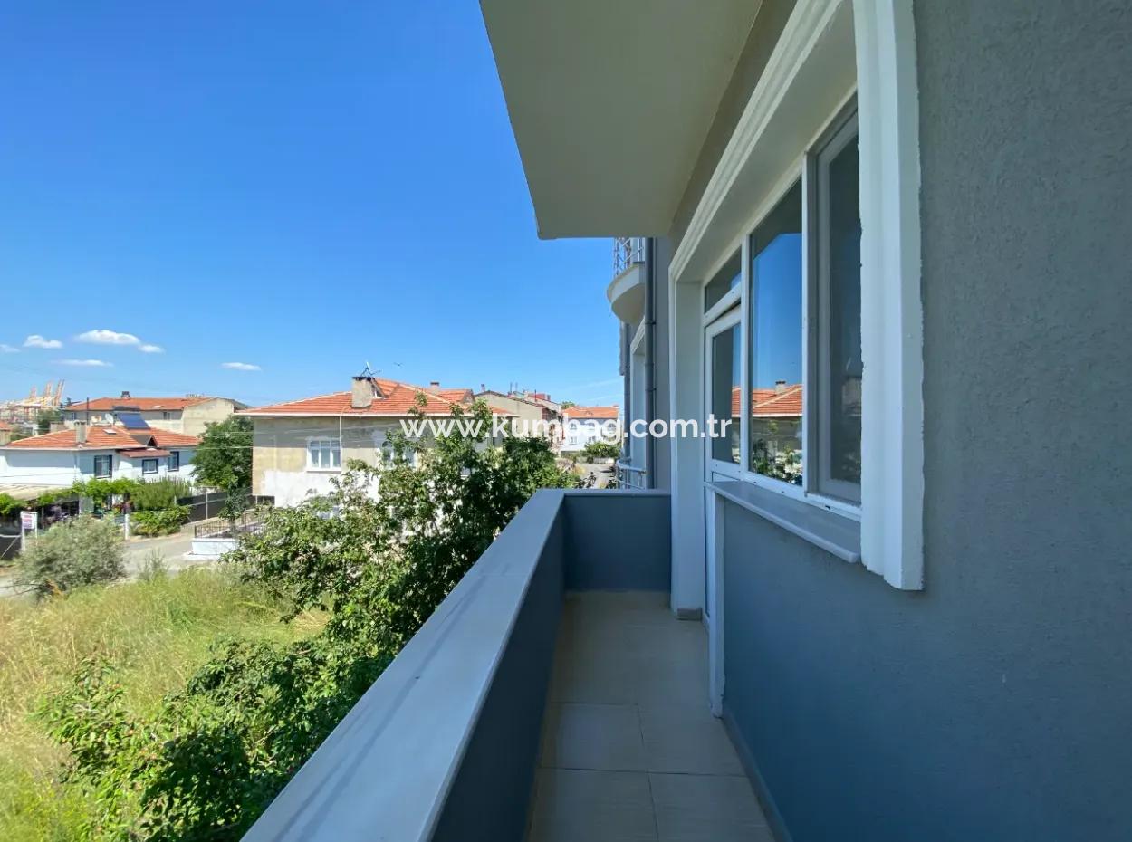 Kumbağ Ana Caddeye Yakın Konumda Aileye Kiralık 2+1 Daire