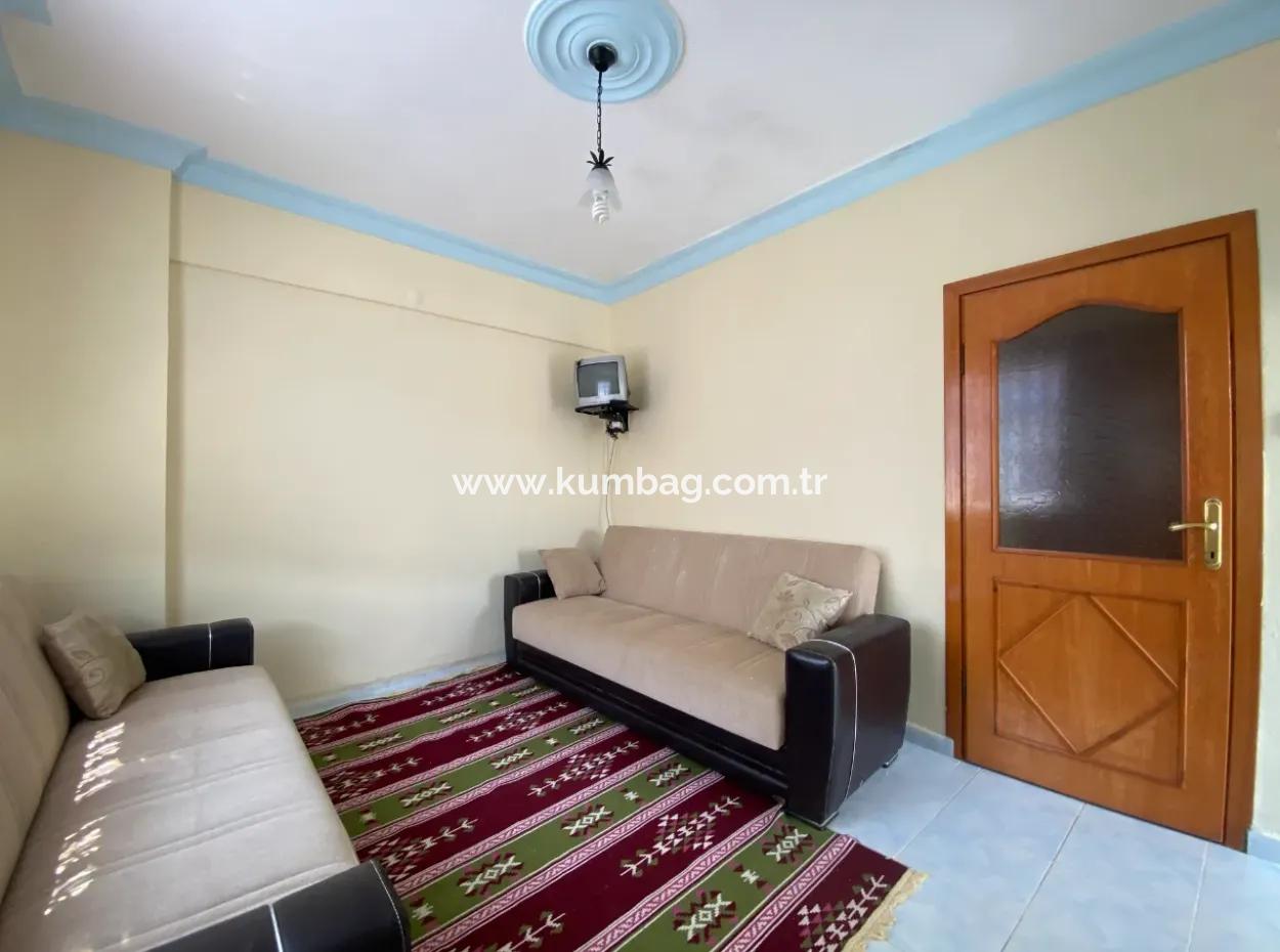 Kumbağ Pazar Sokağında Yaz-Kış Oturuma Uygun Kiralık Daireler
