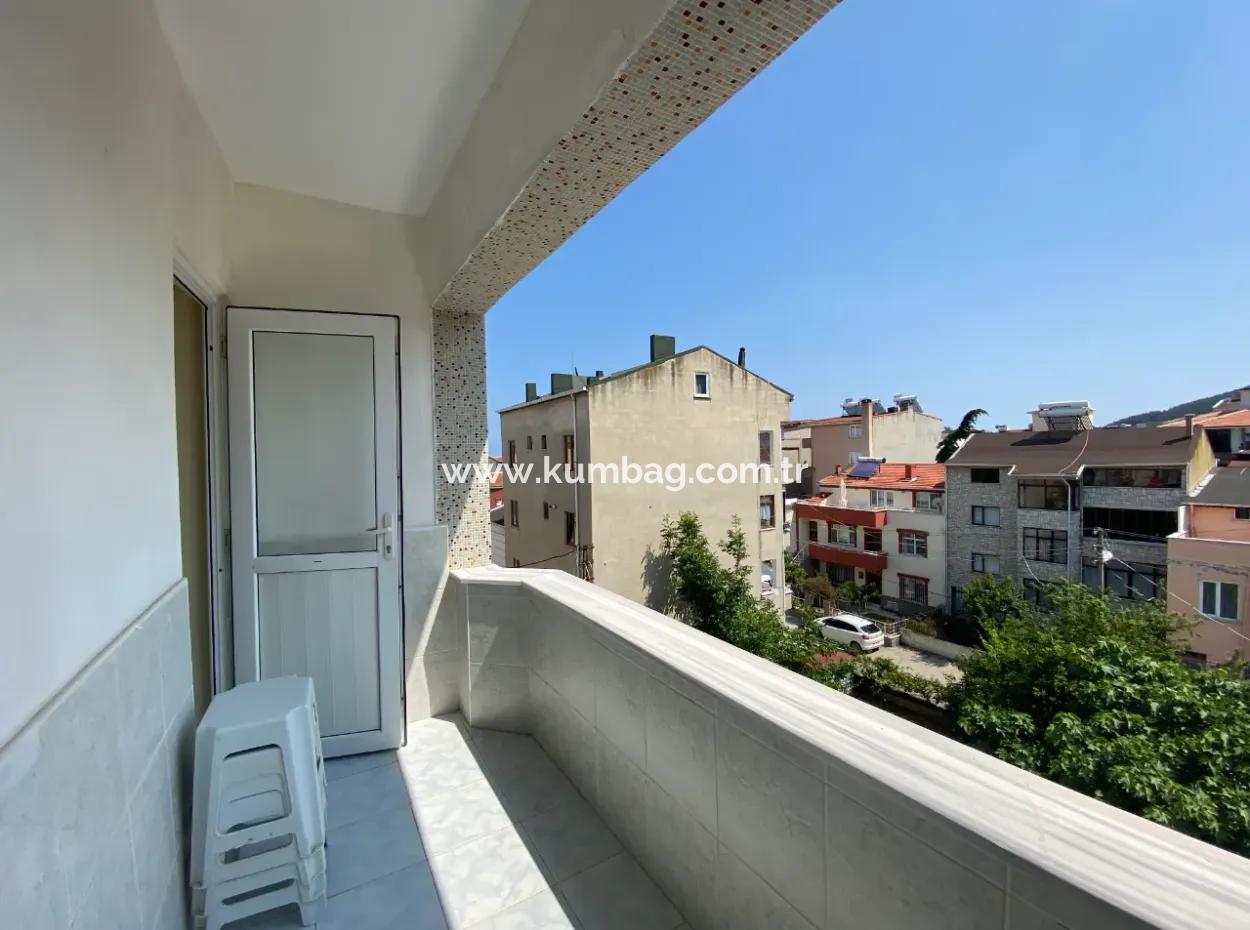 Kumbağ Pazar Sokağında Yaz-Kış Oturuma Uygun Kiralık Daireler