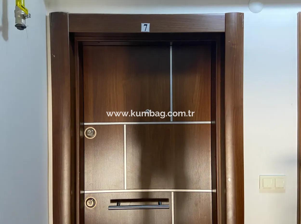 Kumbağ Havuzlu Site İçerisinde Satılık Eşyalı 2+1