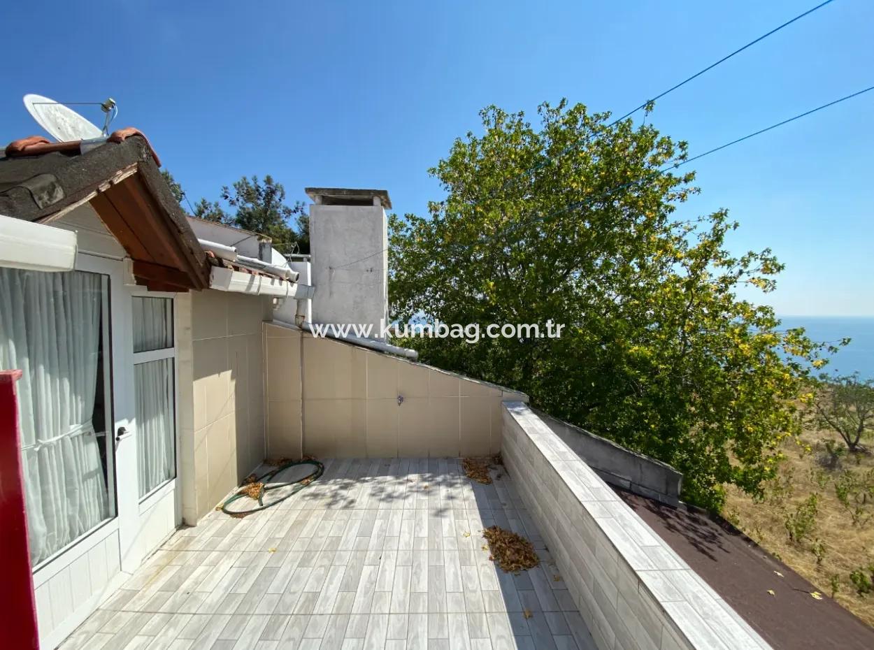 Havuzlu Site İçerisinde Deniz Manzaralı 3+1 Villa
