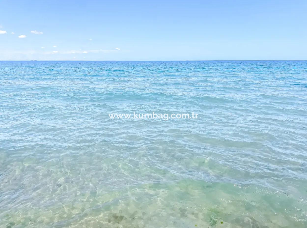 Kumbağ Merkezde Denize Ve Ana Caddeye Sıfır Site İçerisinde Kiralık 3+1 Villa
