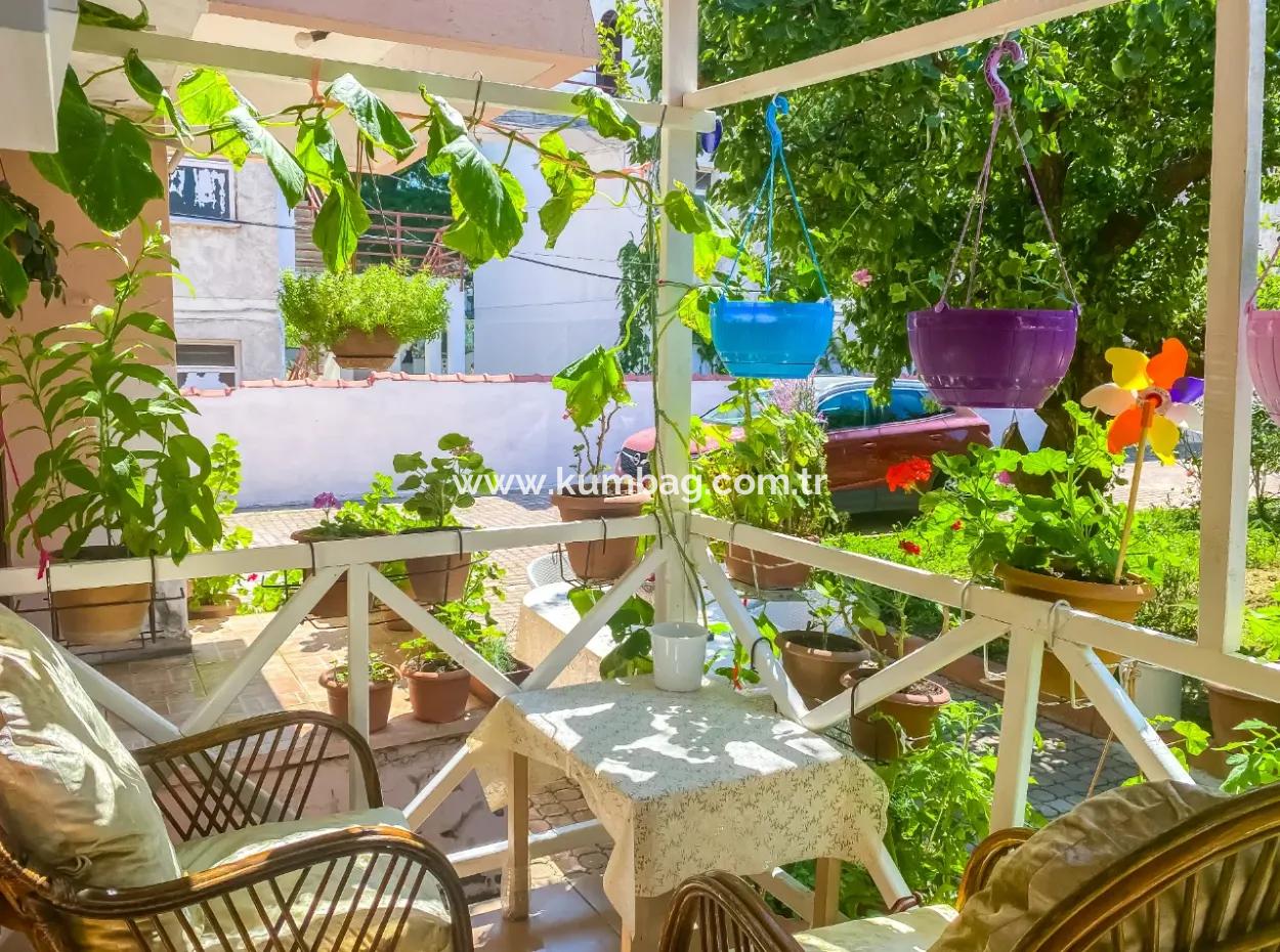 Kumbağ Merkezde Denize Ve Ana Caddeye Sıfır Site İçerisinde Kiralık 3+1 Villa