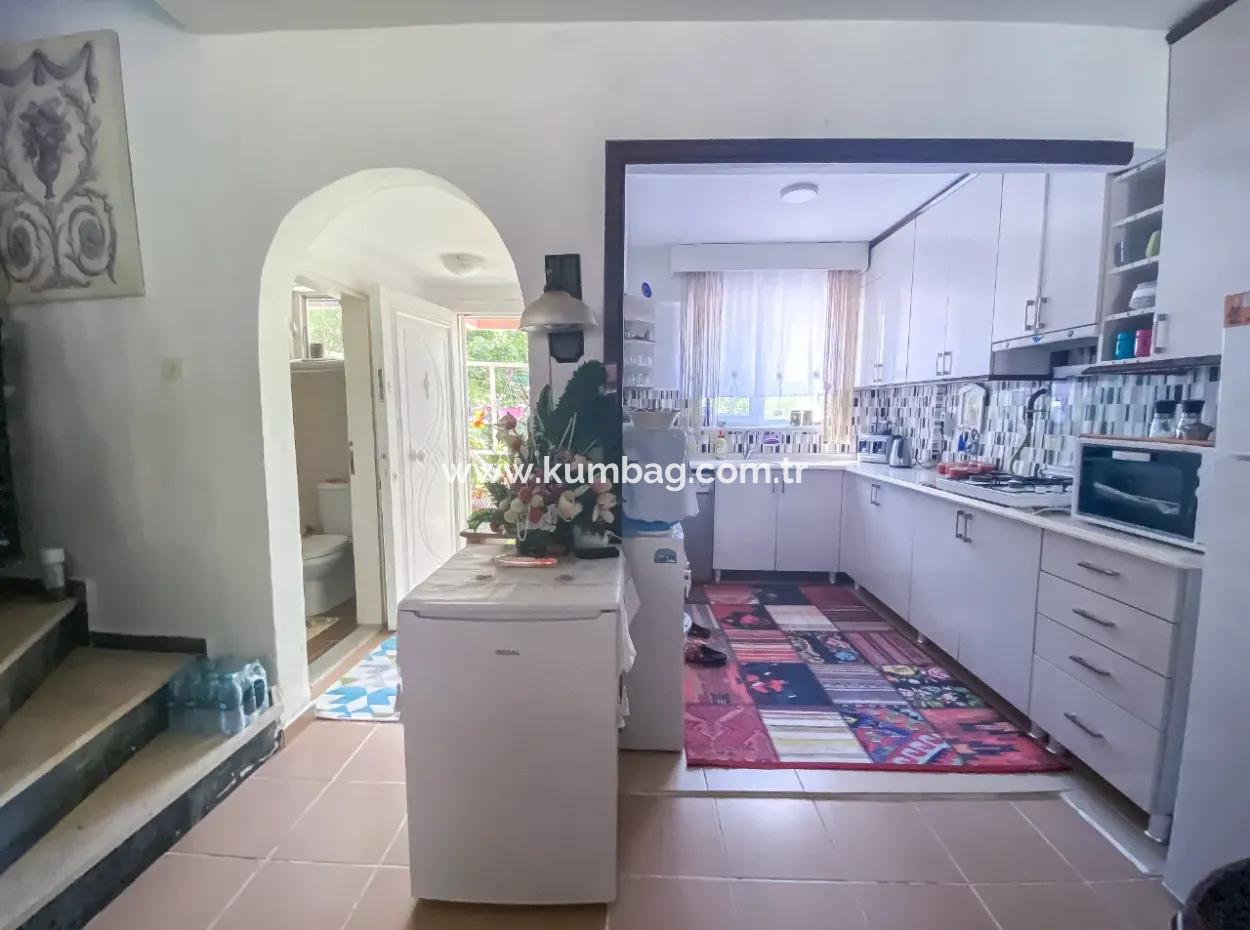 Kumbağ Merkezde Denize Ve Ana Caddeye Sıfır Site İçerisinde Kiralık 3+1 Villa