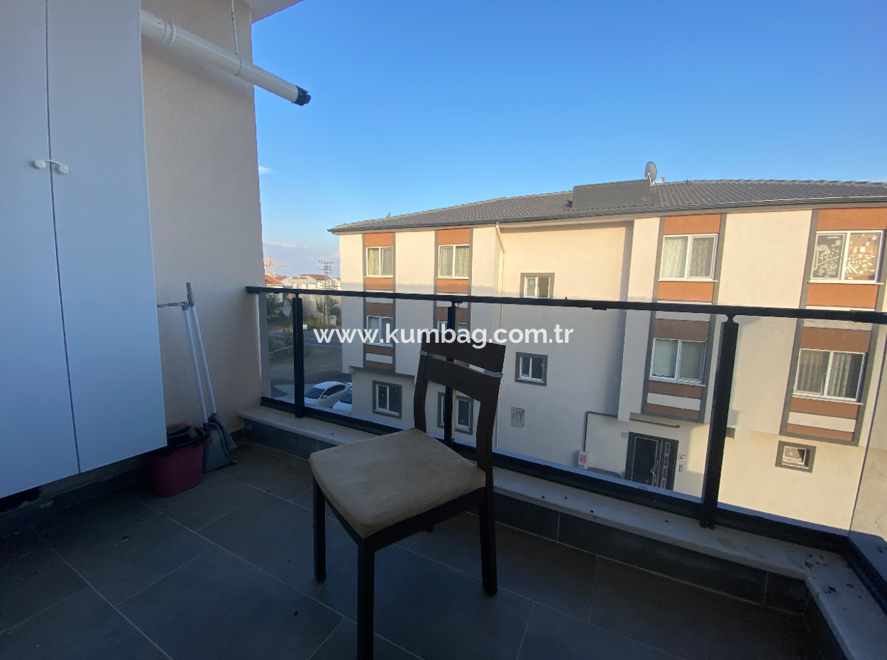 Kumbağ Ana Cadde Üzerinde Kiralık Eşyalı 1+1 Daire