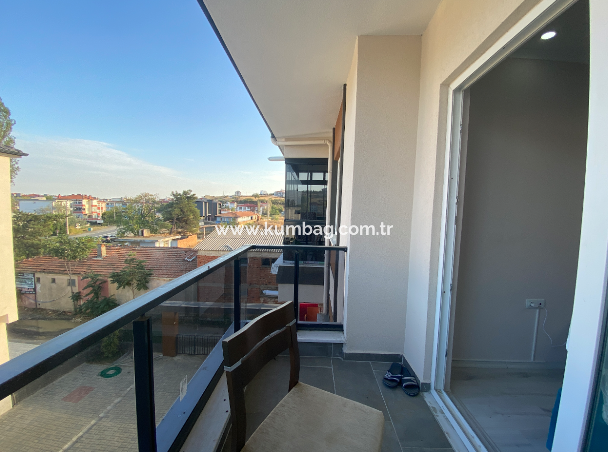 Kumbağ Ana Cadde Üzerinde Kiralık Eşyalı 1+1 Daire