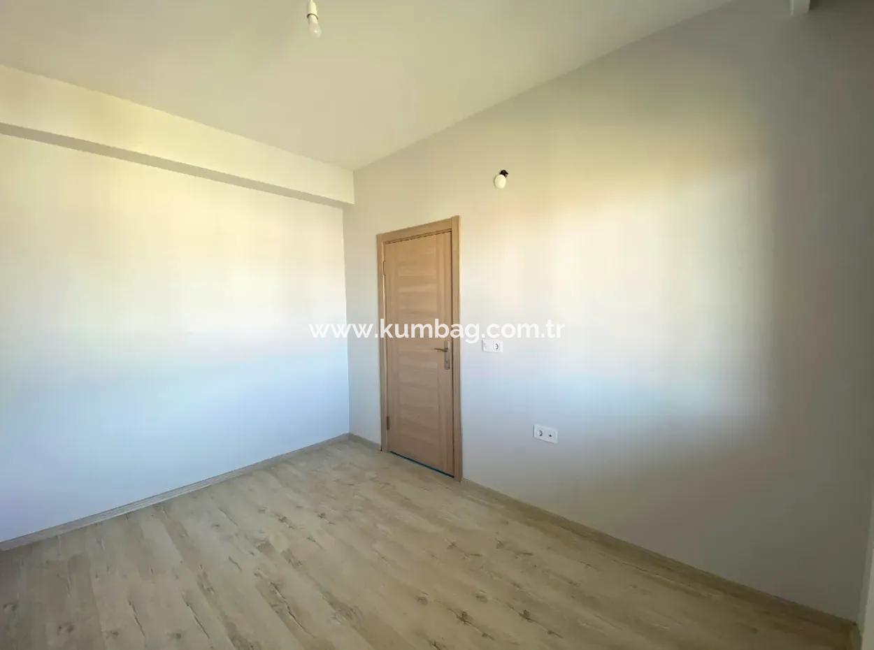 Kumbağ Havuzlu Site İçerisinde Kiralık Sıfır 2+1 Dubleks Daire