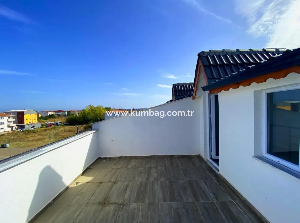 Kumbağ Havuzlu Site İçerisinde Kiralık Sıfır 2+1 Dubleks Daire