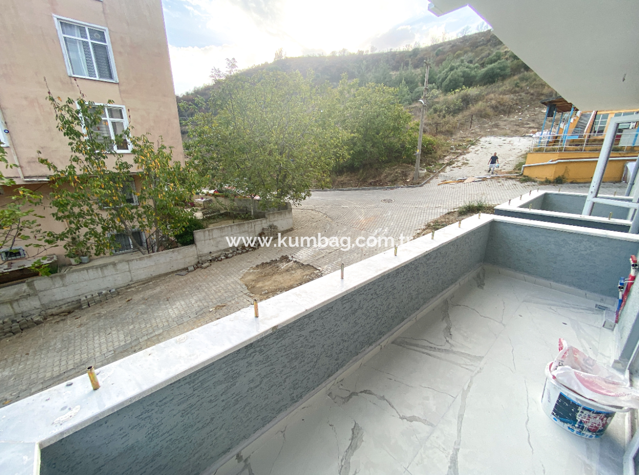 Tekirdağ Kumbağ'da Yeni Bina İçerisinde Satılık Sıfır 1+1 Daire