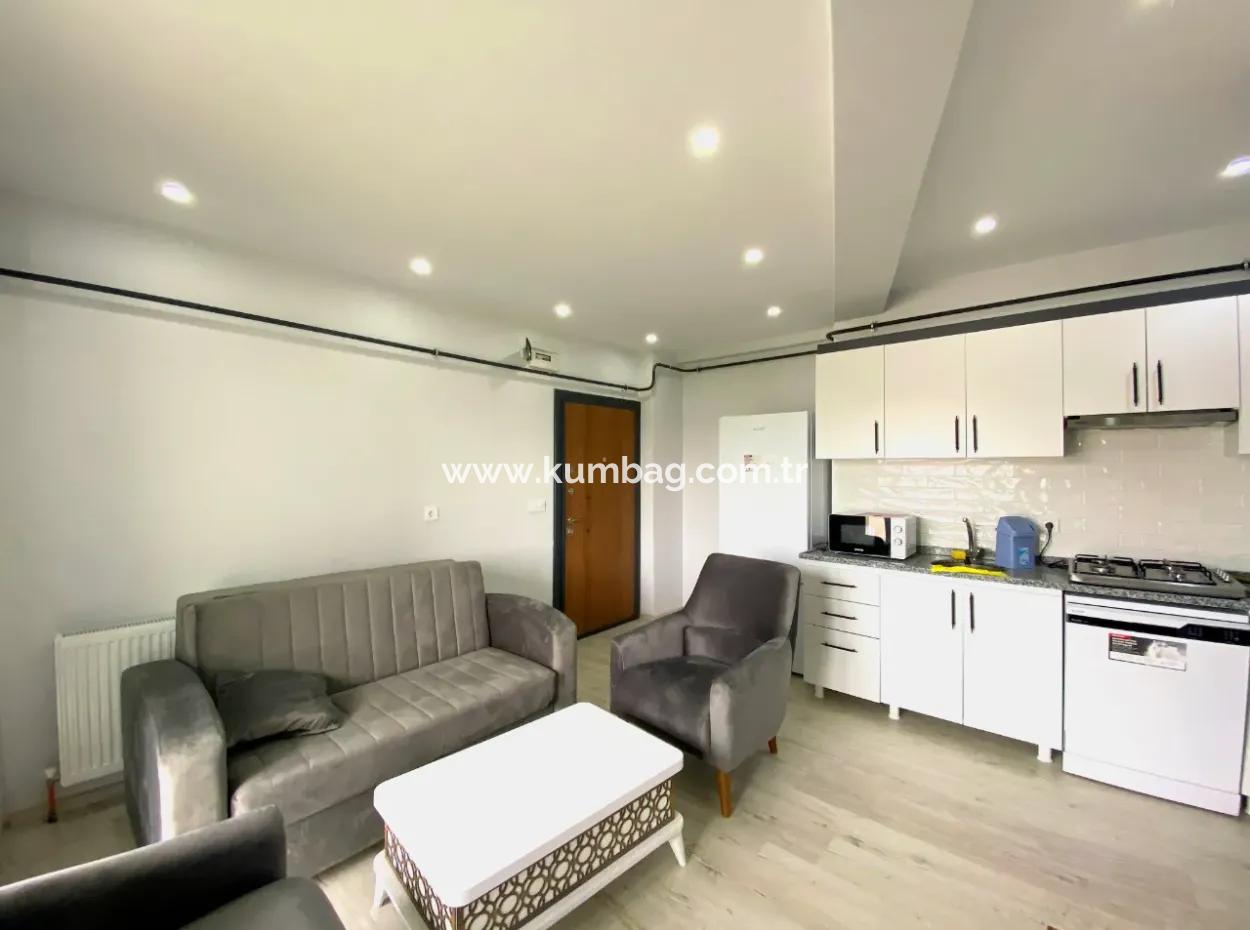 Kumbağ Havuzlu Sitede Bahçeli 1+1 Satılık Daire