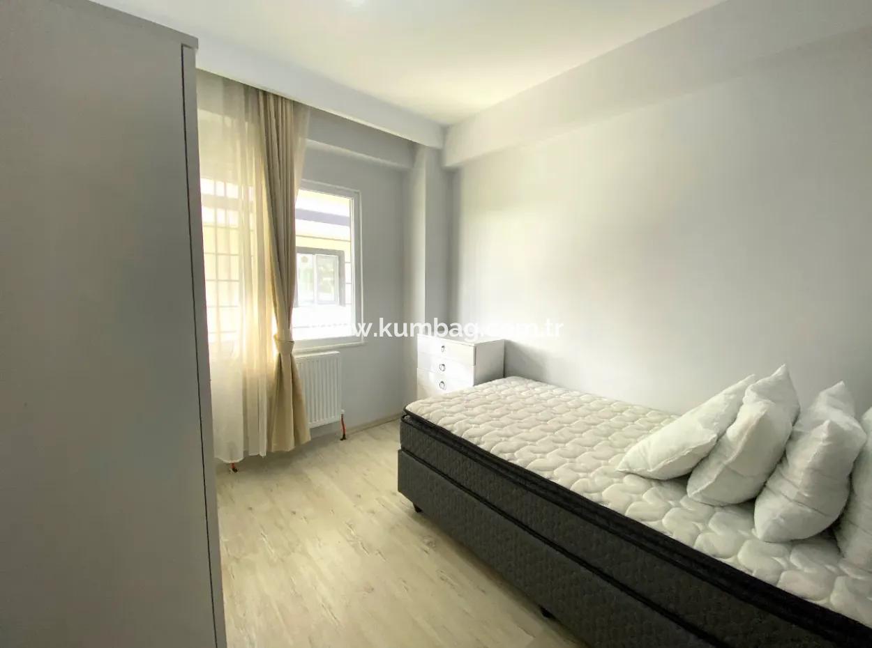 Kumbağ Havuzlu Sitede Bahçeli 1+1 Satılık Daire