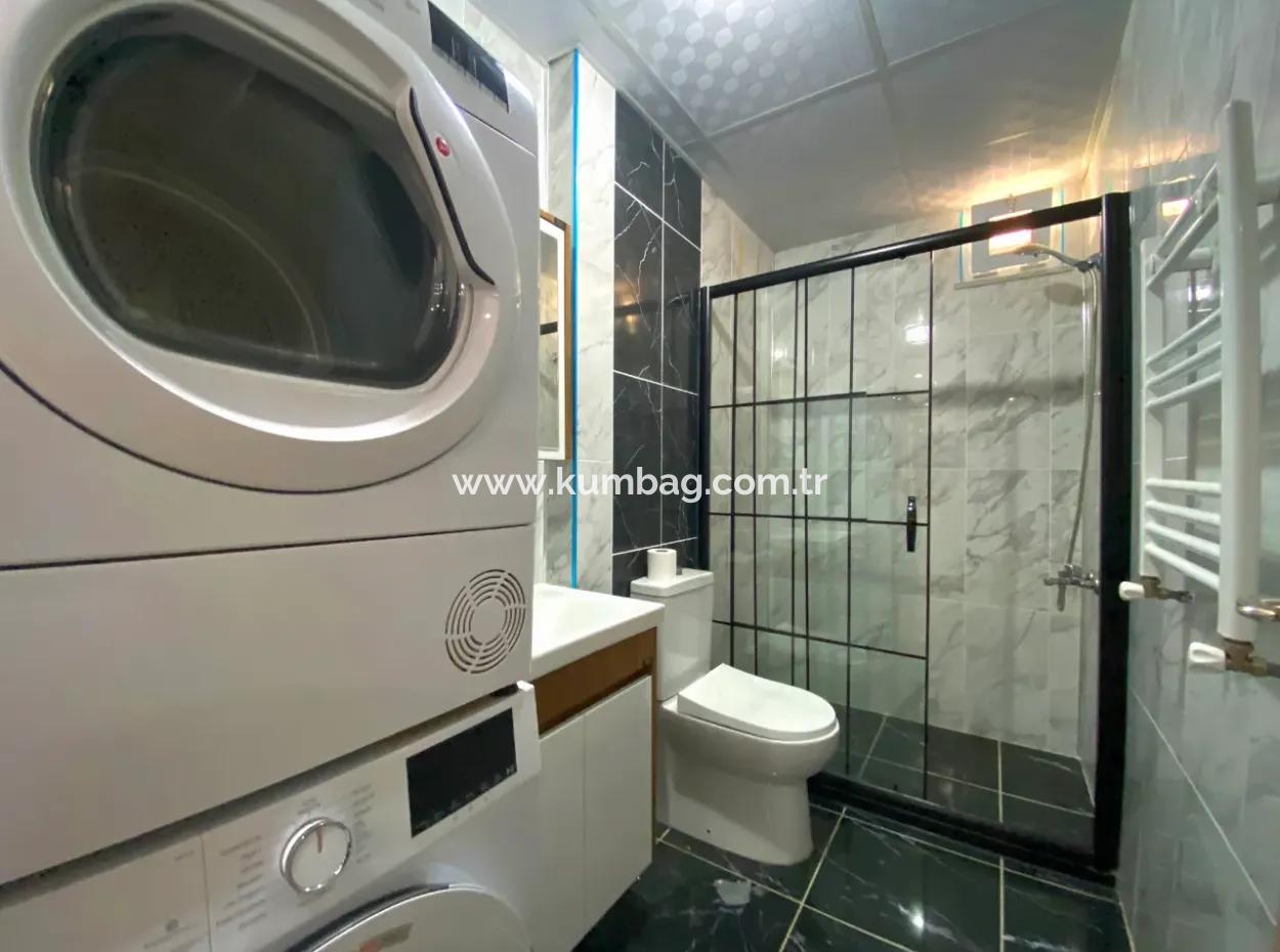 Kumbağ Havuzlu Sitede Bahçeli 1+1 Satılık Daire