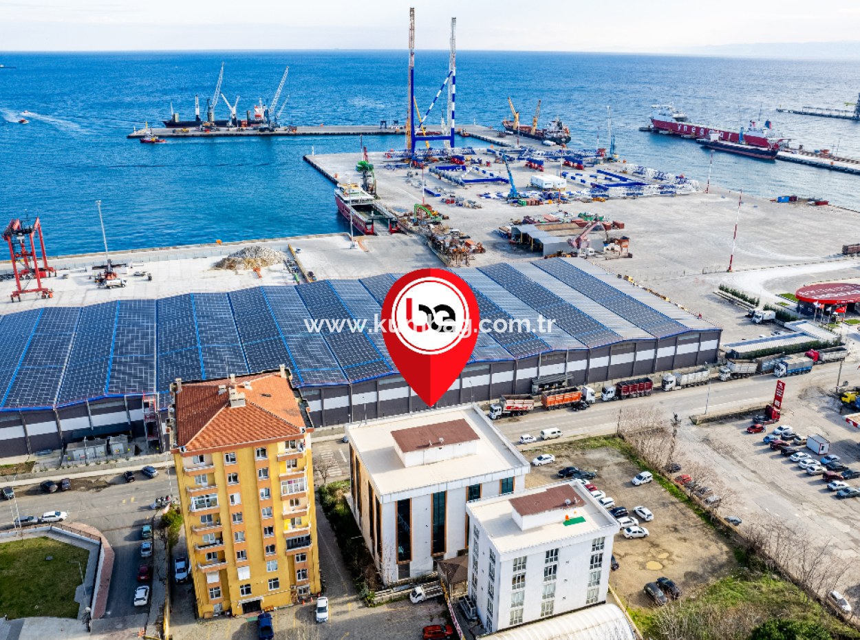 100.Yıl Alt Yol Cadde Üzerinde Adliyenin Yanında Deniz Manzaralı Kiralık Plaza Ofisleri