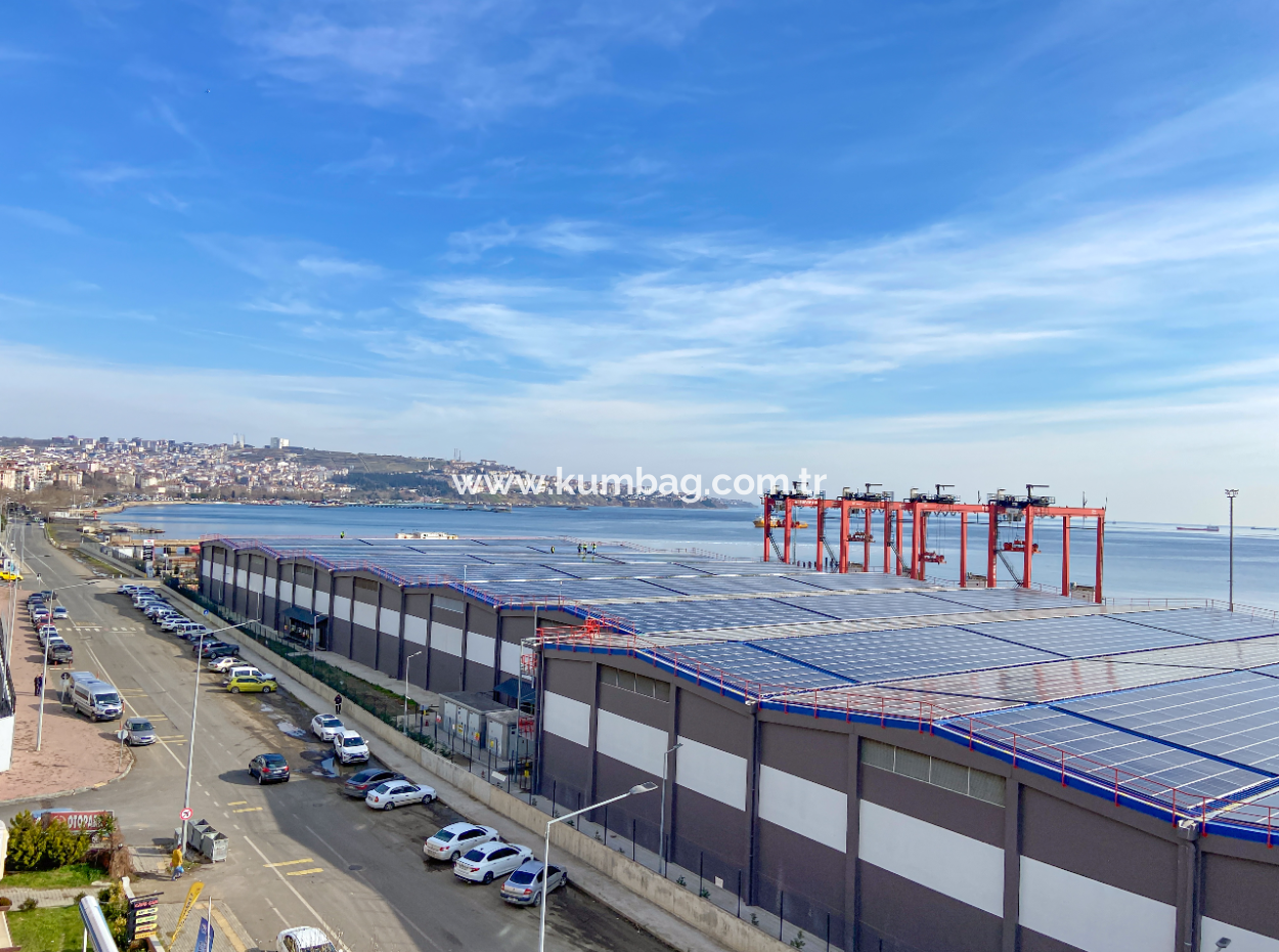 100.Yıl Alt Yol Cadde Üzerinde Adliyenin Yanında Deniz Manzaralı Kiralık Plaza Ofisleri