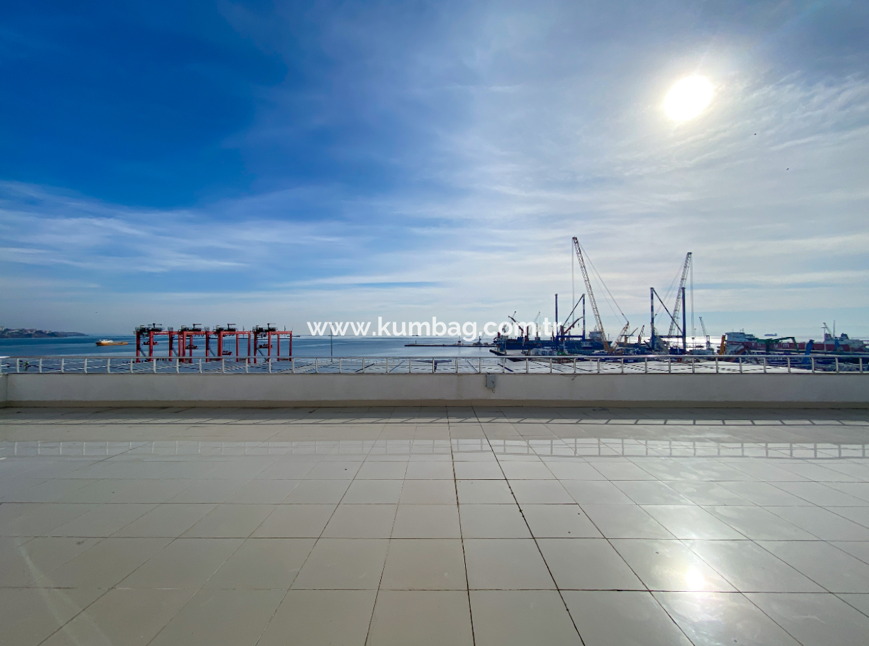 100.Yıl Alt Yol Cadde Üzerinde Adliyenin Yanında Deniz Manzaralı Kiralık Plaza Ofisleri