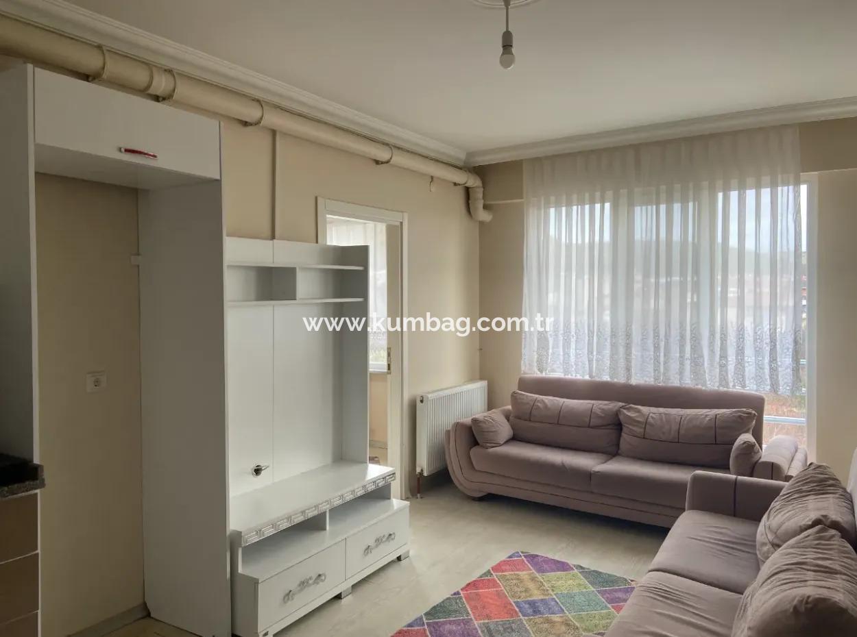 Kumbağ Pazar Sokağı Mevkii Asansörlü Binada Eşyalı Kiralık 2+1 Daire