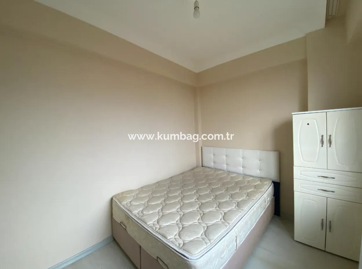 Kumbağ Pazar Sokağı Mevkii Asansörlü Binada Eşyalı Kiralık 2+1 Daire