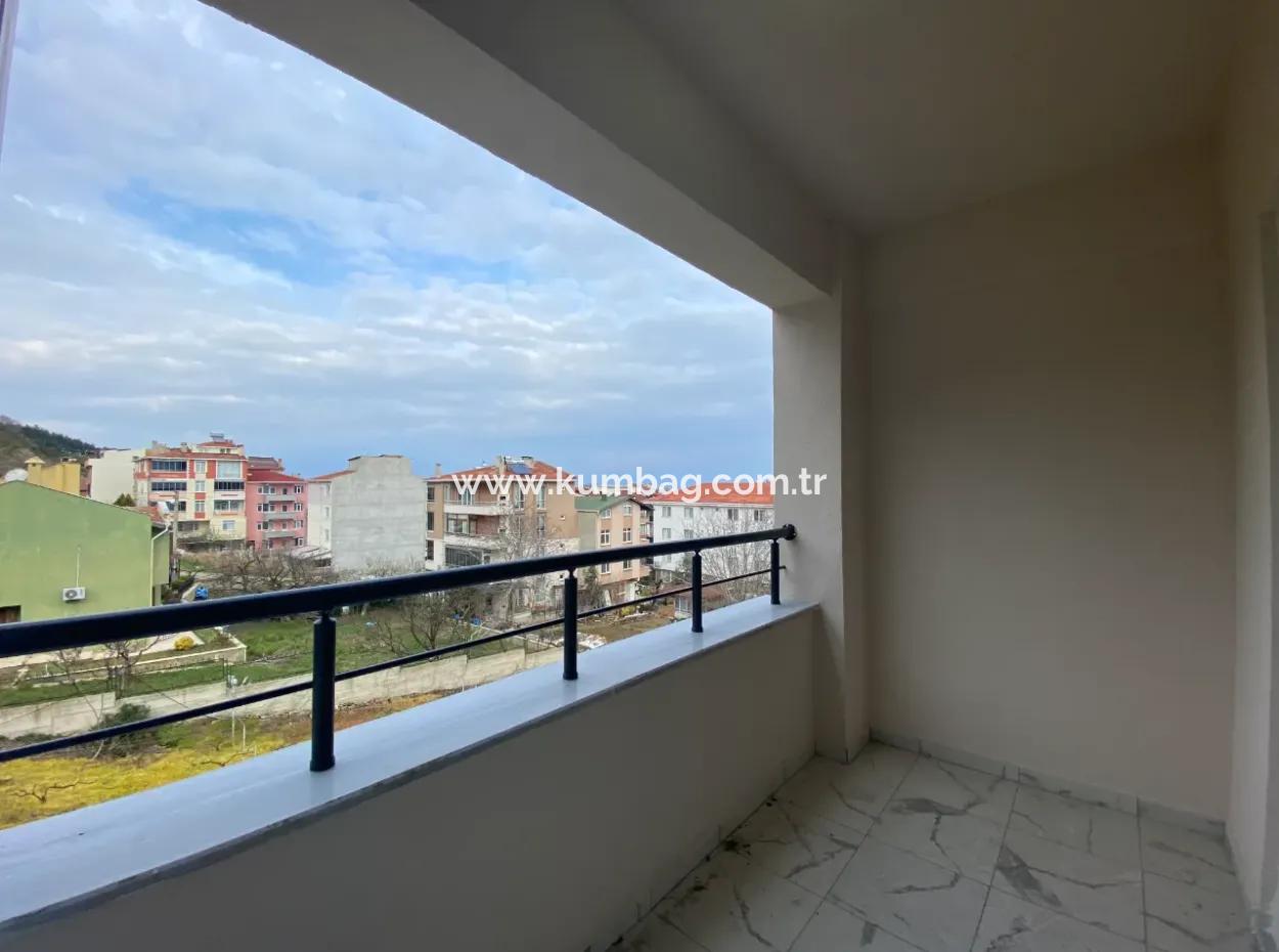 Kumbağ Merkezi Konumda Kiralık Sıfır 1+1 Daire