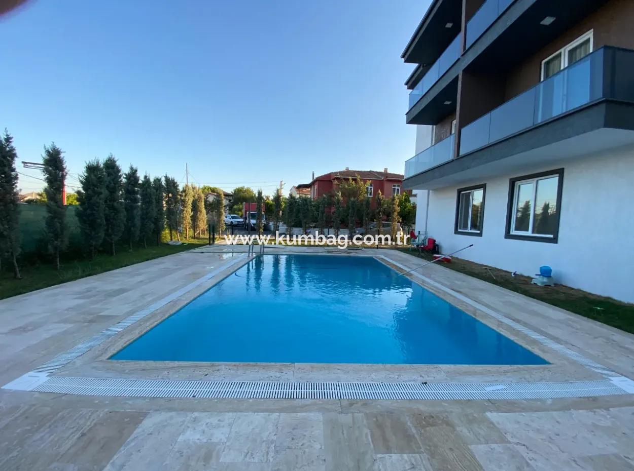 Kumbağ Havuzlu Ve Bahçeli Eşyalı 2+1 Kiralık Daire