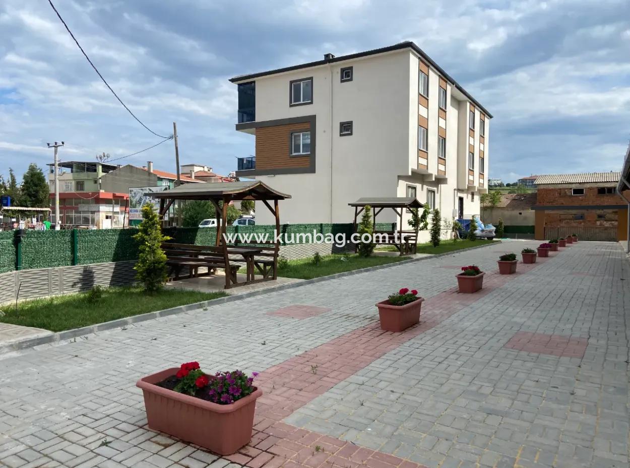 Kumbağ Ana Cadde Üzerinde Site İçi Kiralık 1+1 Daire