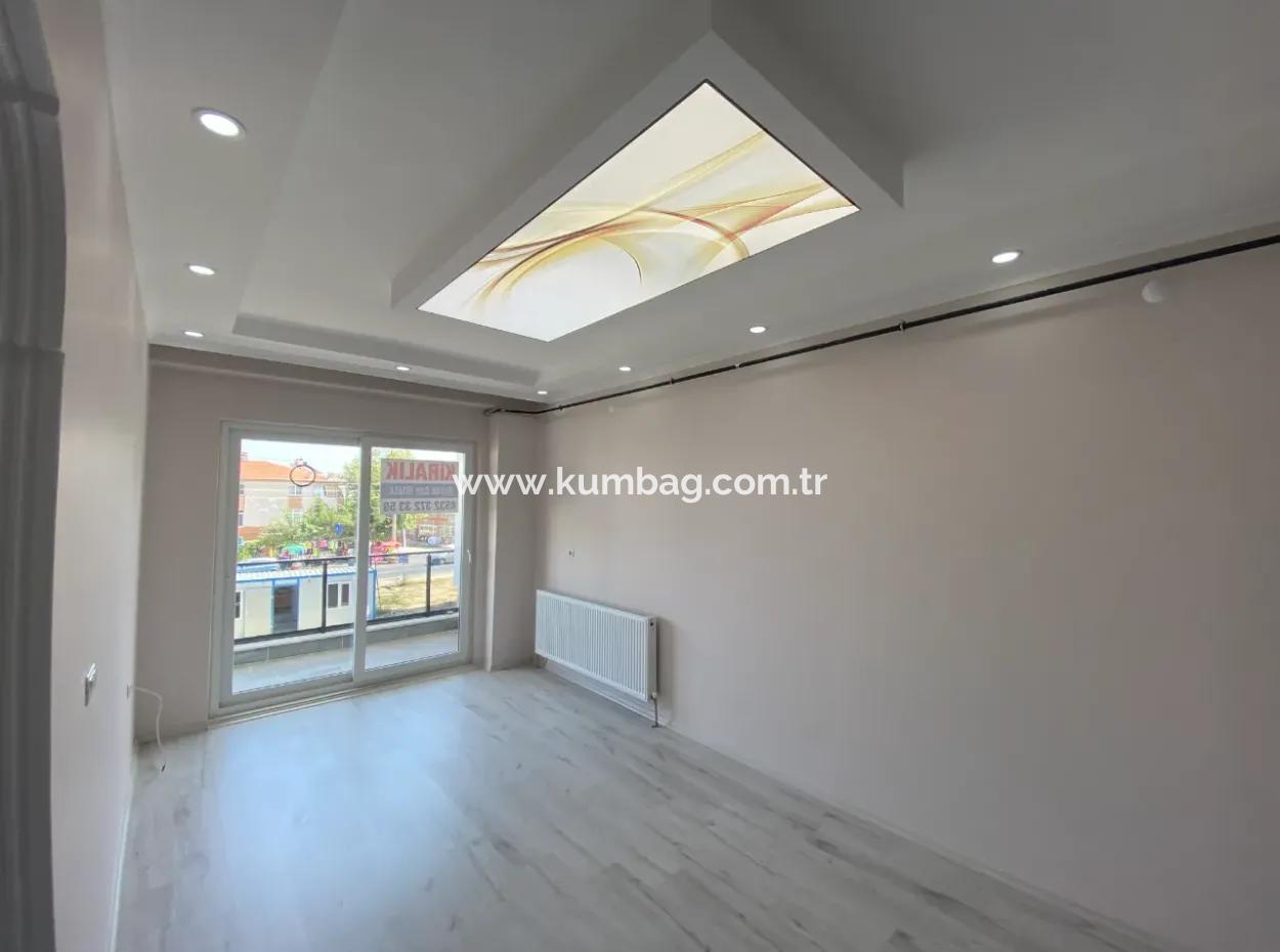 Kumbağ Ana Cadde Üzerinde Site İçi Kiralık 1+1 Daire