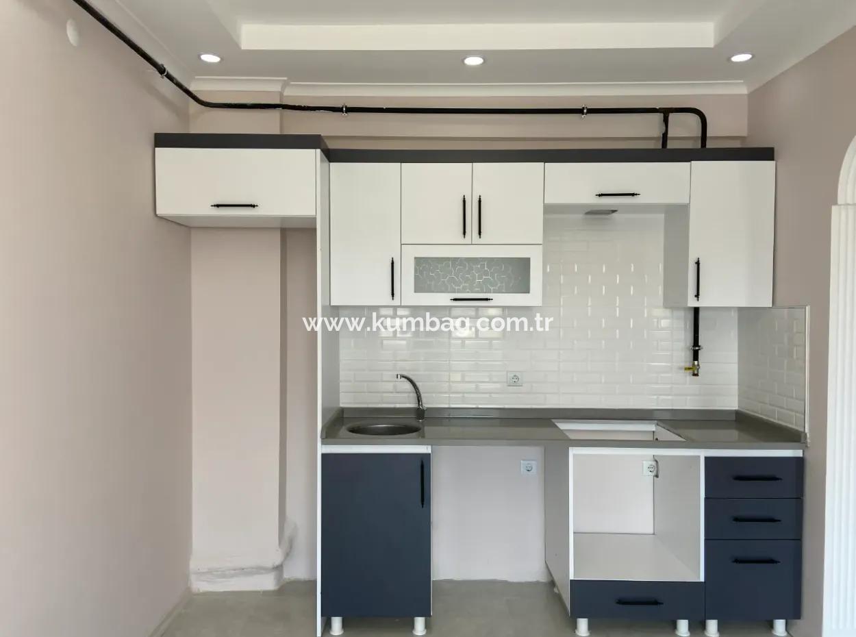 Kumbağ Ana Cadde Üzerinde Site İçi Kiralık 1+1 Daire