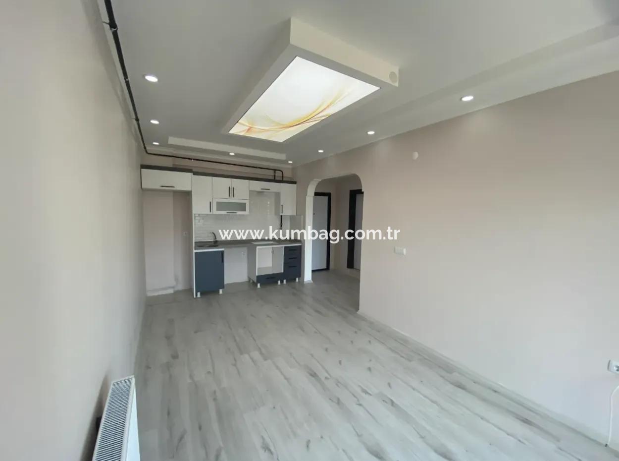 Kumbağ Ana Cadde Üzerinde Site İçi Kiralık 1+1 Daire