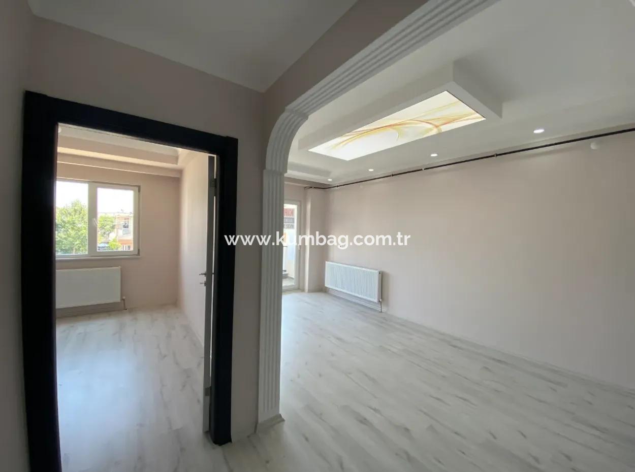 Kumbağ Ana Cadde Üzerinde Site İçi Kiralık 1+1 Daire