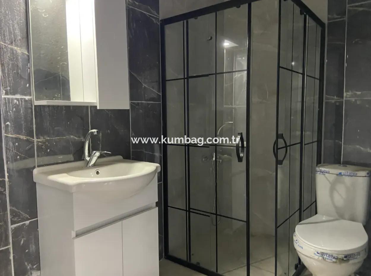 Kumbağ Mah. Ana Cadde Üzerinde Geniş Teraslı 2+1 Satılık Daire