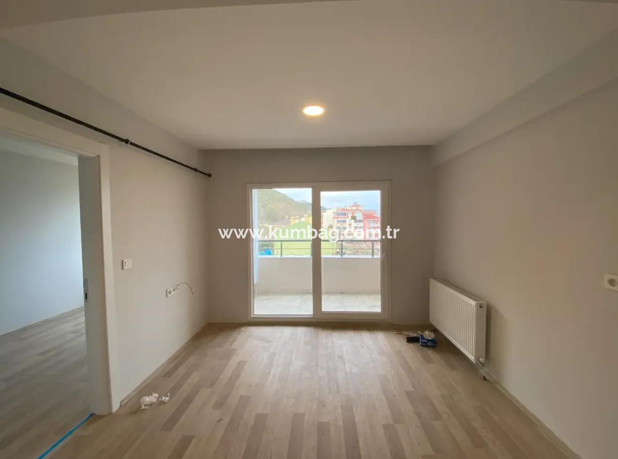Kumbağ Merkezi Konumda Kiralık Sıfır 1+1 Daire