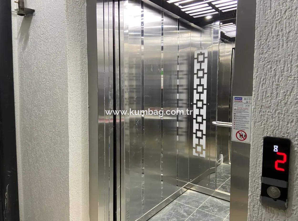 Çiftlikönü Mahallesinde Deniz Manzaralı Satılık Daireler