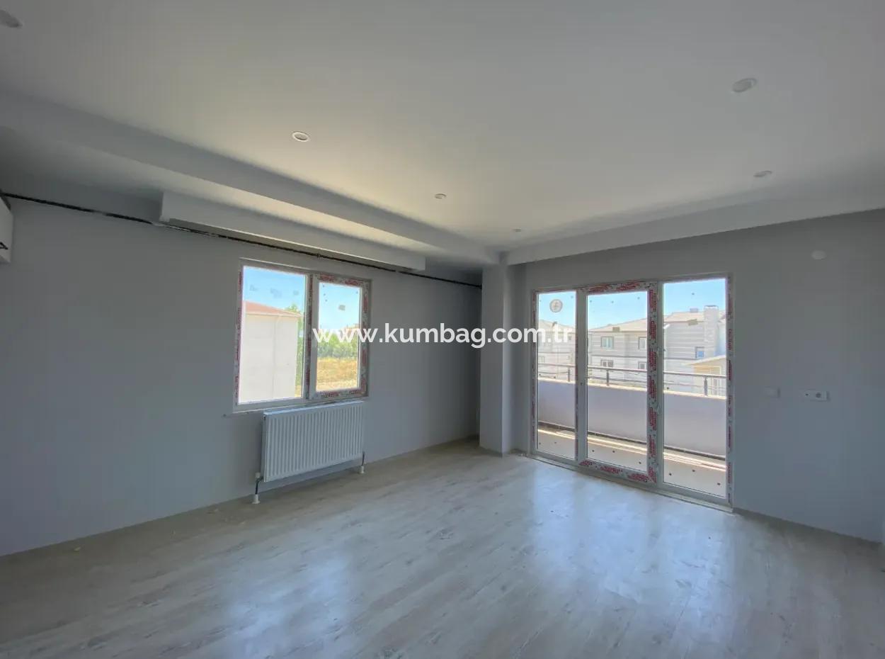 Kumbağ Mah.kumkent Mevkii Yeni Binada Satılık 2+1 Daire
