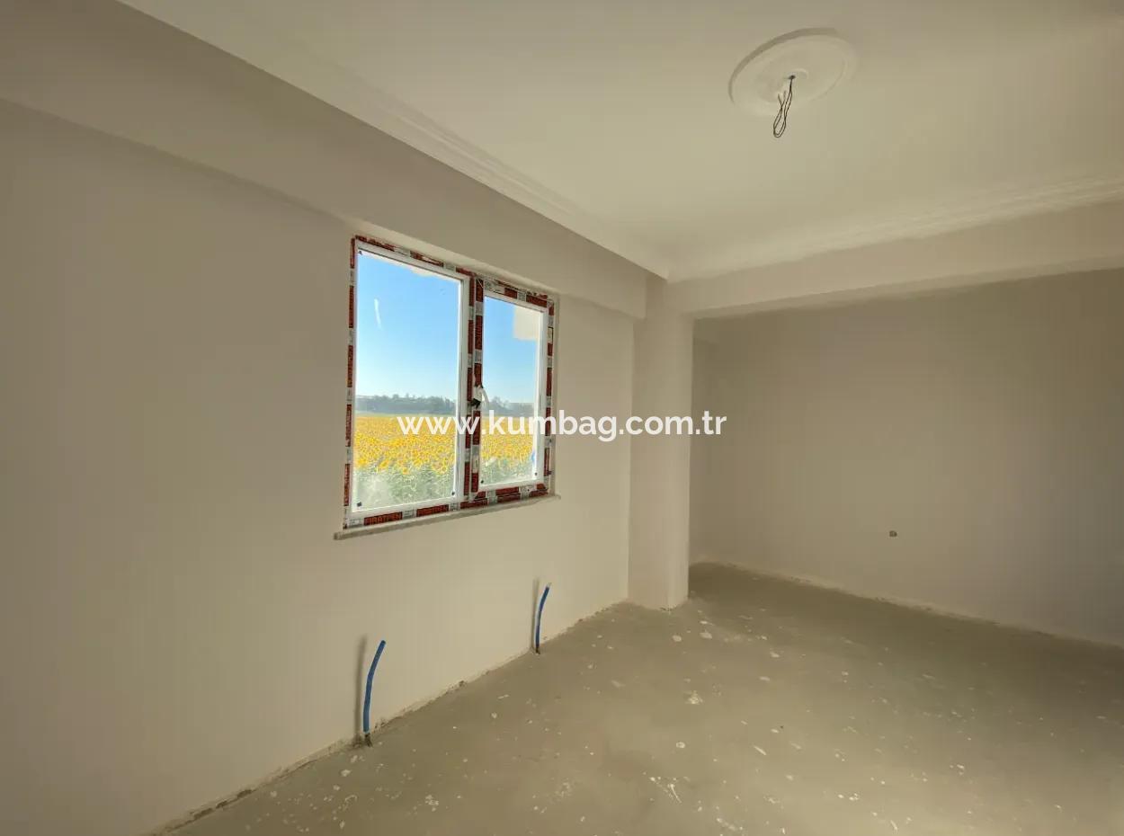 Kumbağ Havuzlu Site İçerisinde Bahçe Katı 1+1 Satılık Daire