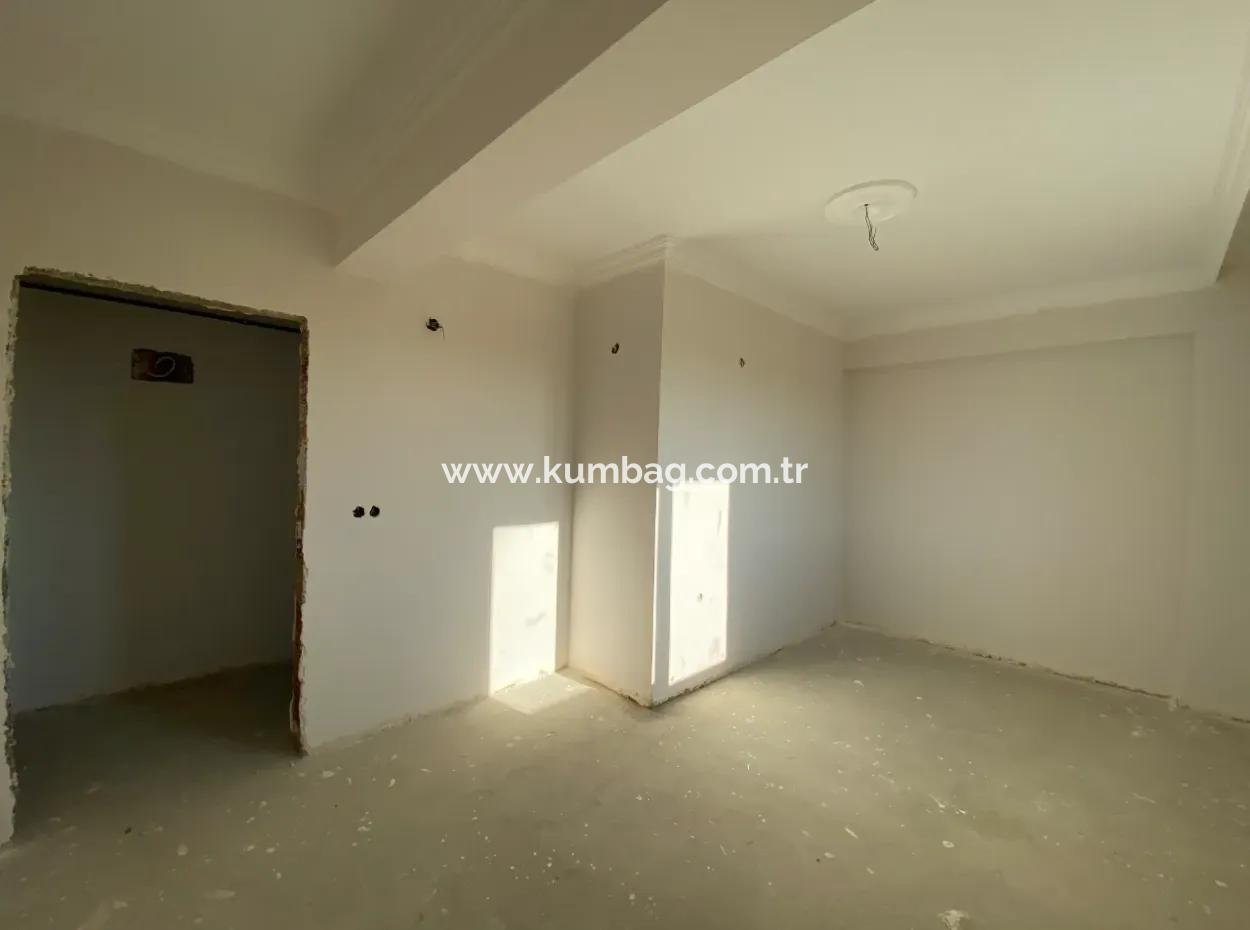 Kumbağ Havuzlu Site İçerisinde Bahçe Katı 1+1 Satılık Daire