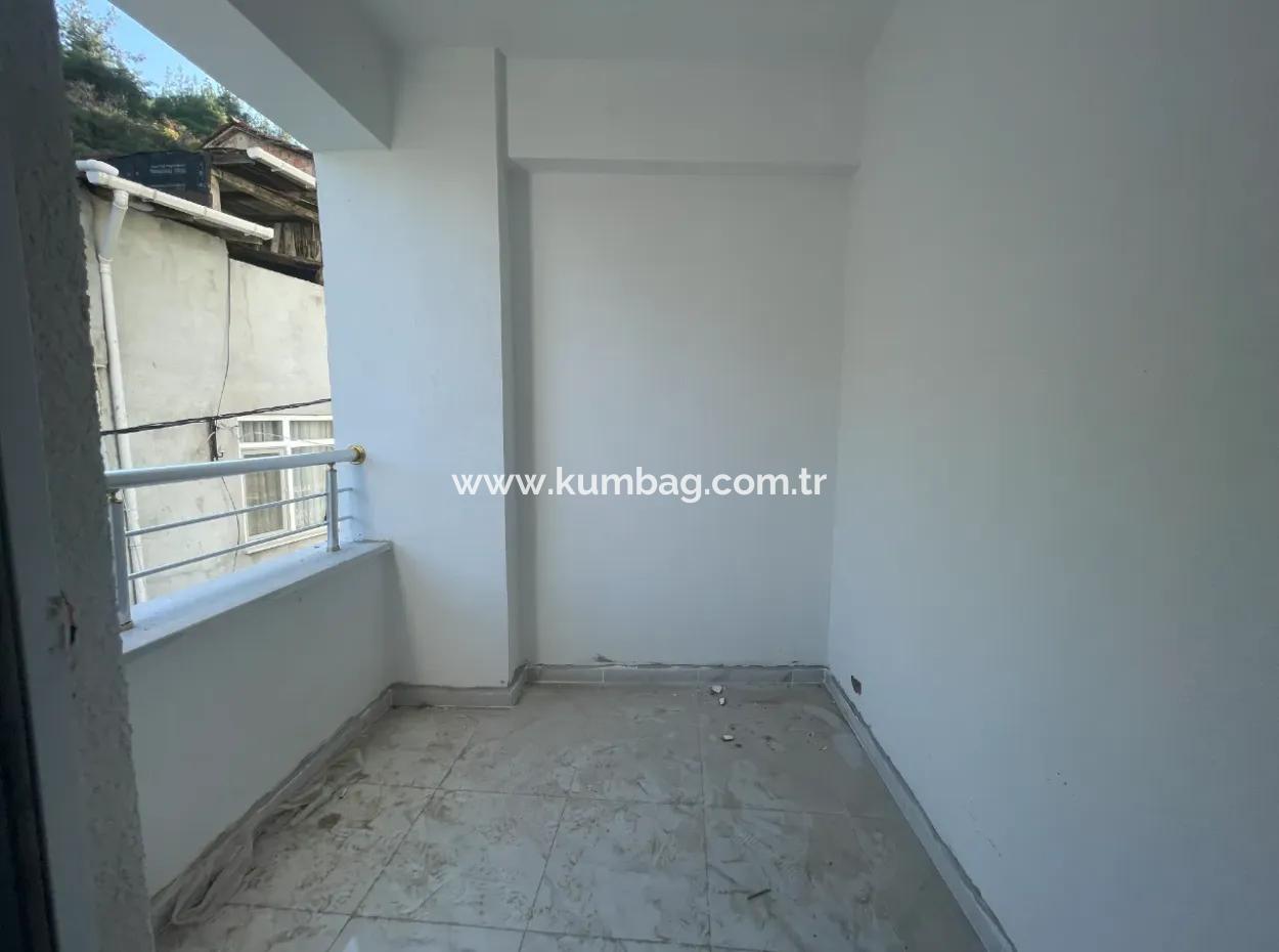 Kumbağ Pazar Sokağı Mevkii Yeni Binada 1+1 Satılık Sıfır Daire