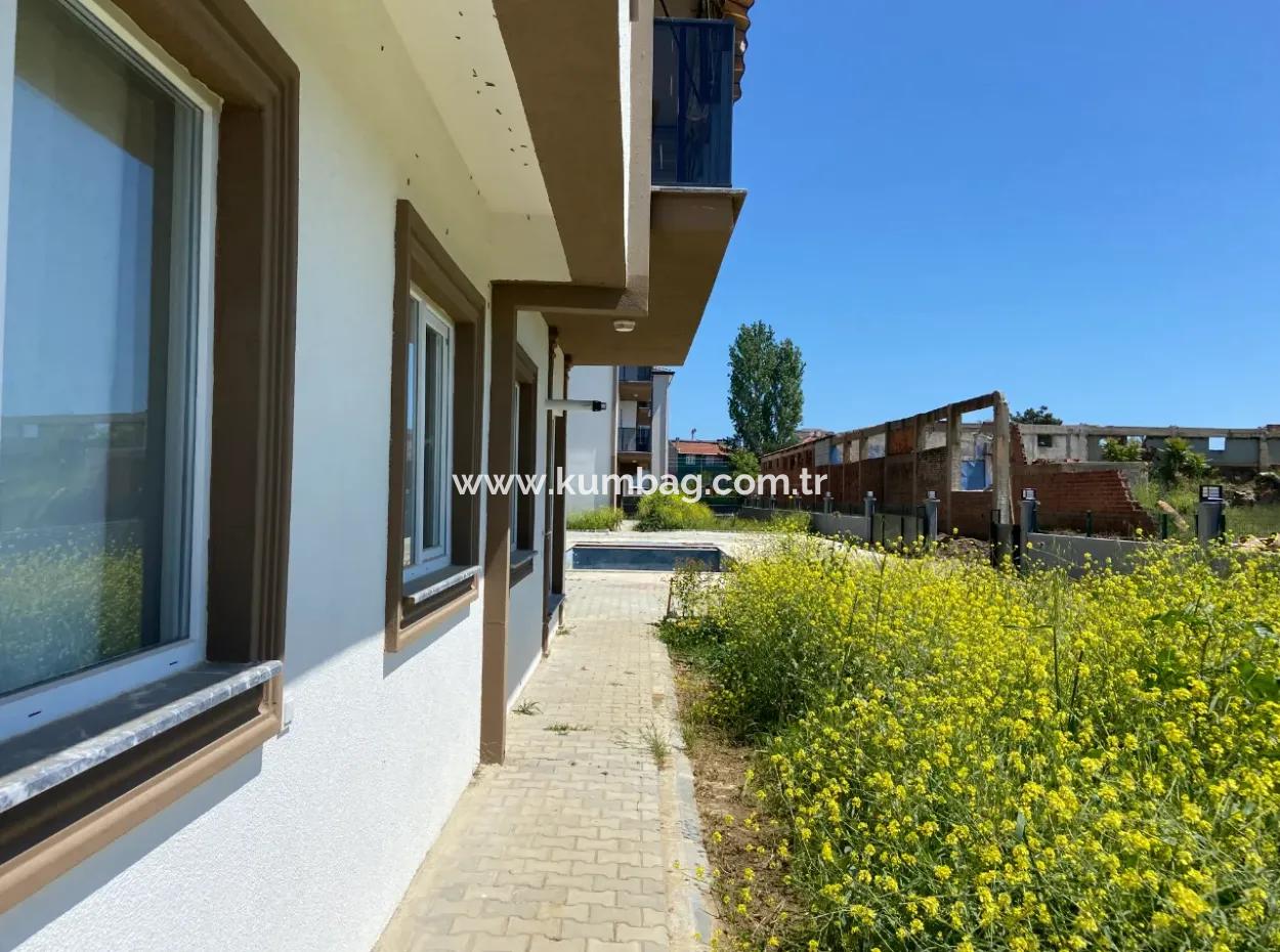 Kumbağ Havuzlu Sitede Denize Yakın Yaz-Kış Kiralık 2+1 Sıfır Daire