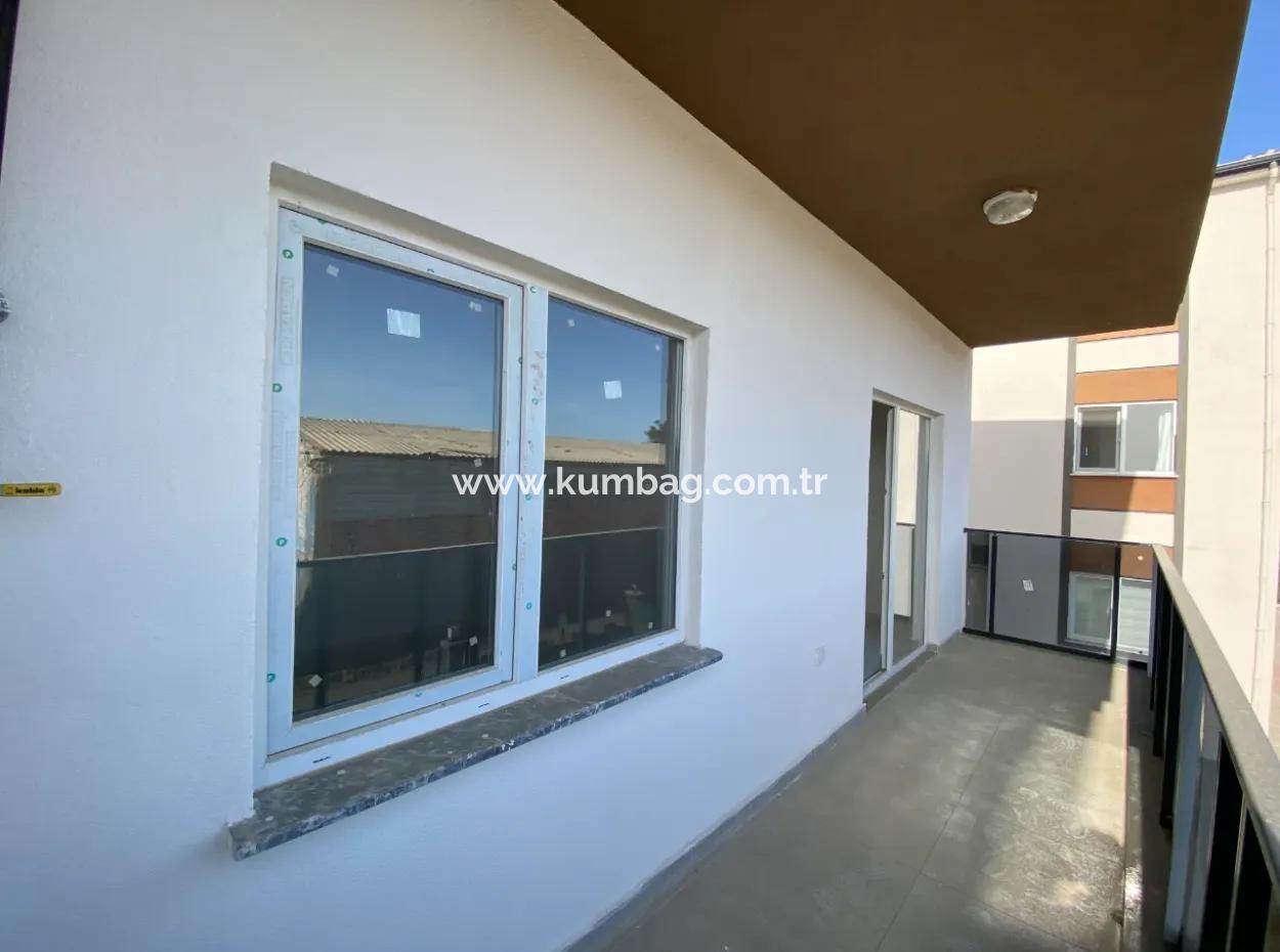 Kumbağ Havuzlu Sitede Denize Yakın Yaz-Kış Kiralık 2+1 Sıfır Daire