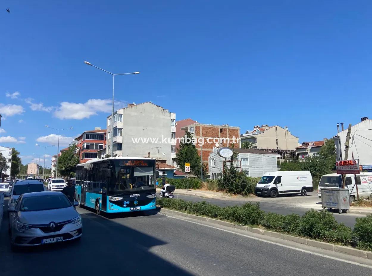 Altınova,Mahallesi'nin En İşlek Caddesinde Kiralık Dükkan